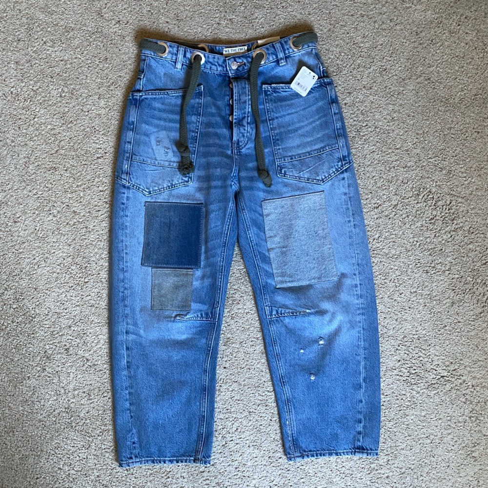 BNWT Free People Moxie Low Slung Pull On Barrel Jeans, size 27